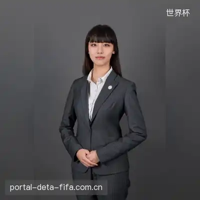 殷素素